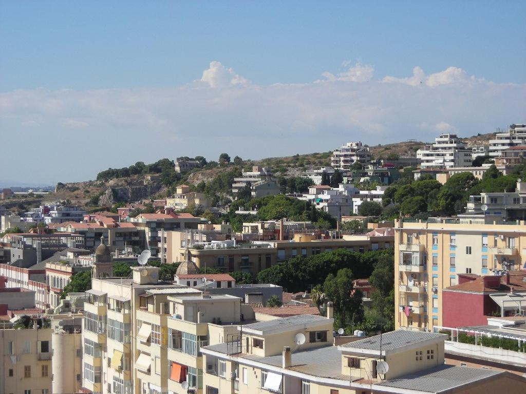 Appartamento Panoramico Cagliari, I Tre Grilli, Centro Luaran gambar