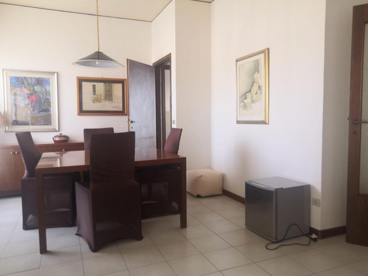 Appartamento Panoramico Cagliari, I Tre Grilli, Centro Luaran gambar