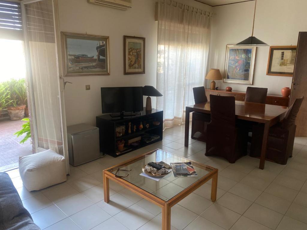 Appartamento Panoramico Cagliari, I Tre Grilli, Centro Luaran gambar