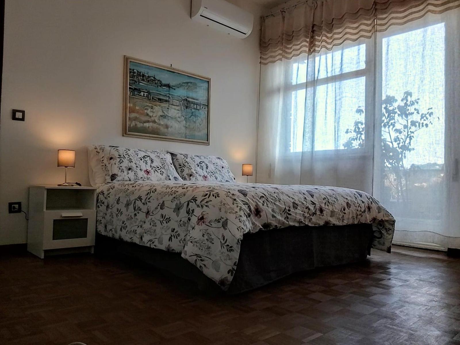 Appartamento Panoramico Cagliari, I Tre Grilli, Centro Luaran gambar