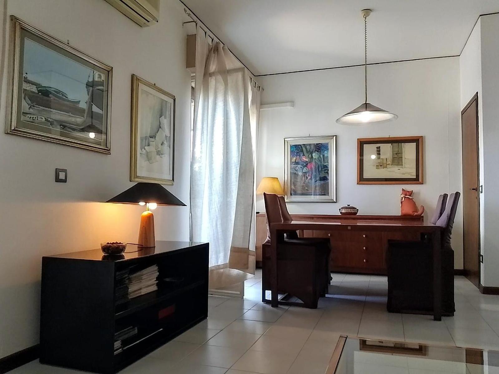 Appartamento Panoramico Cagliari, I Tre Grilli, Centro Luaran gambar